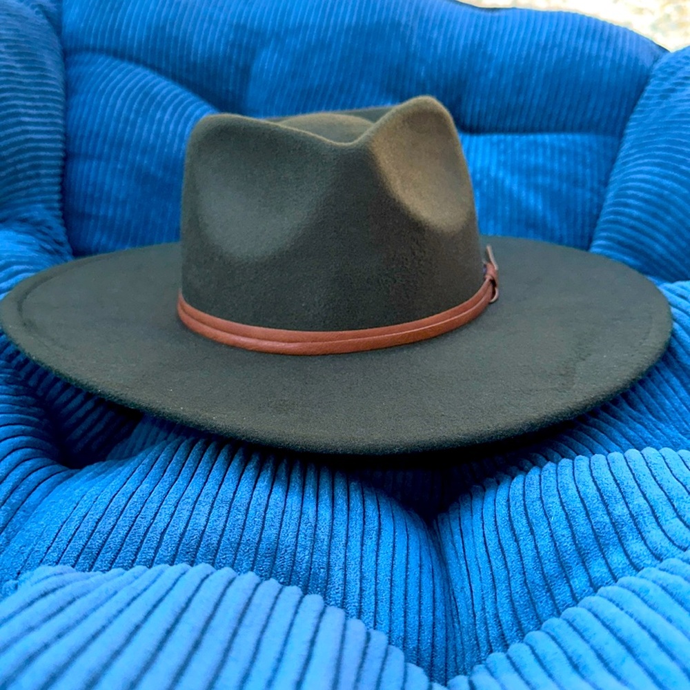 NWT FRYE WOMENs Olive Green Hat size ONE SIZE BOHEMIAN WESTERN DESERT SOMBRERO